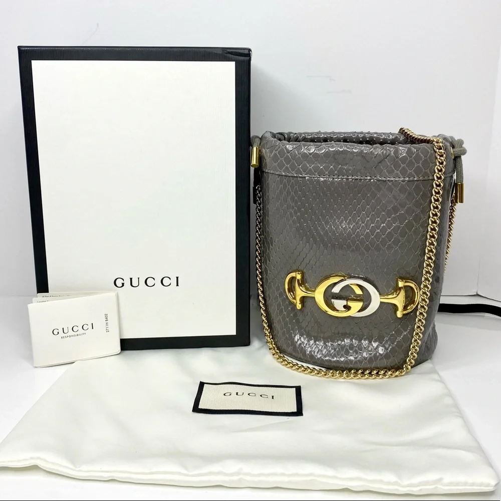 Gucci Python ‘Zumi’ Bucket Crossbody Bag - Picture 4 of 13
